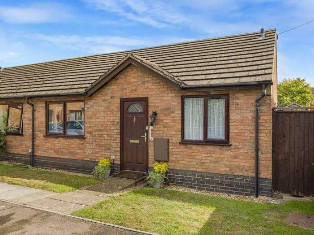 2 bed house for sale