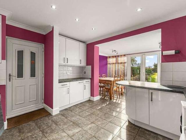2 bed house for sale