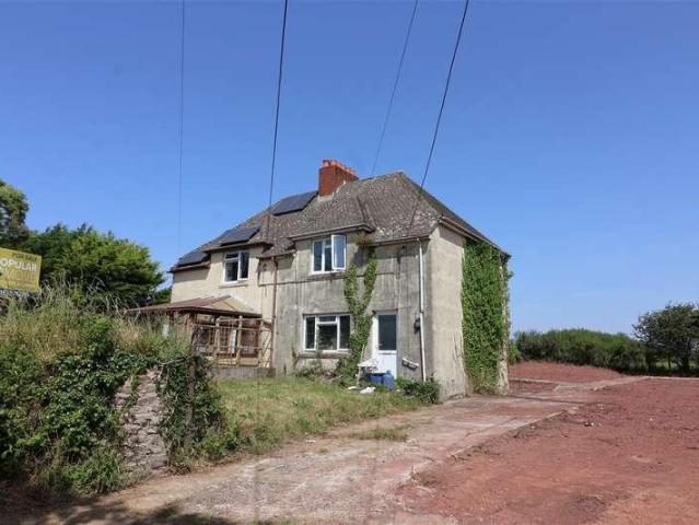 2 bed house for sale