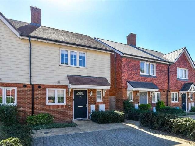 2 bed house for sale