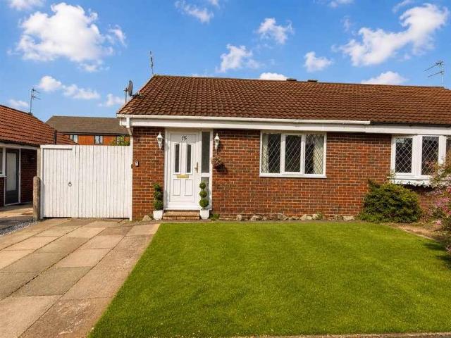 2 bed house for sale