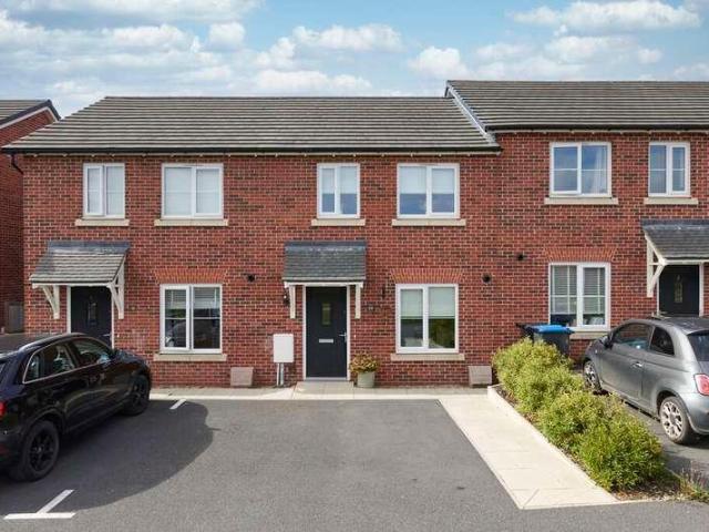 2 bed house for sale