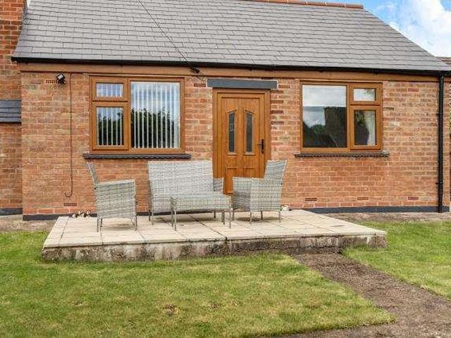 2 bed house for sale
