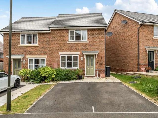 2 bed house for sale