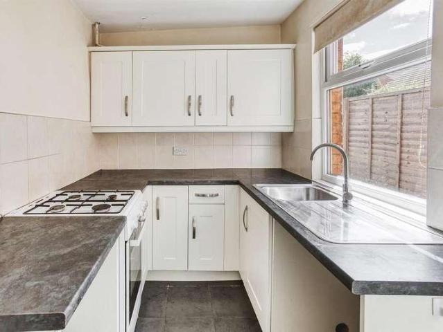 2 bed house for sale