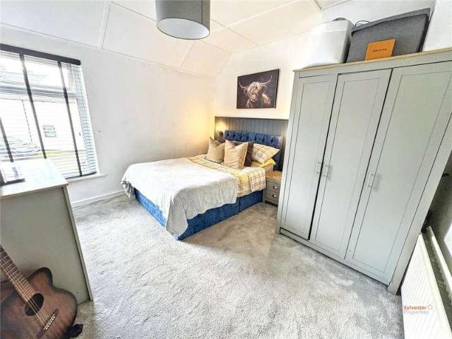 2 bed house for sale