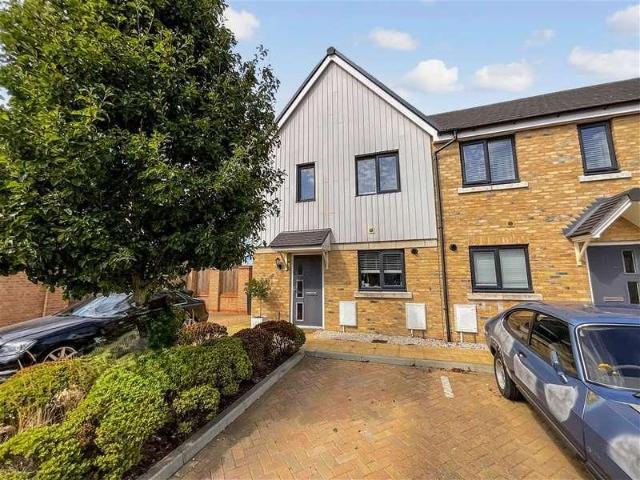 2 bed house for sale