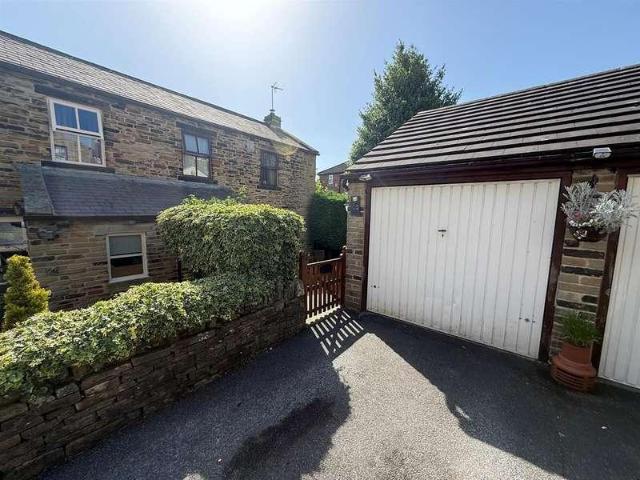 2 bed house for sale