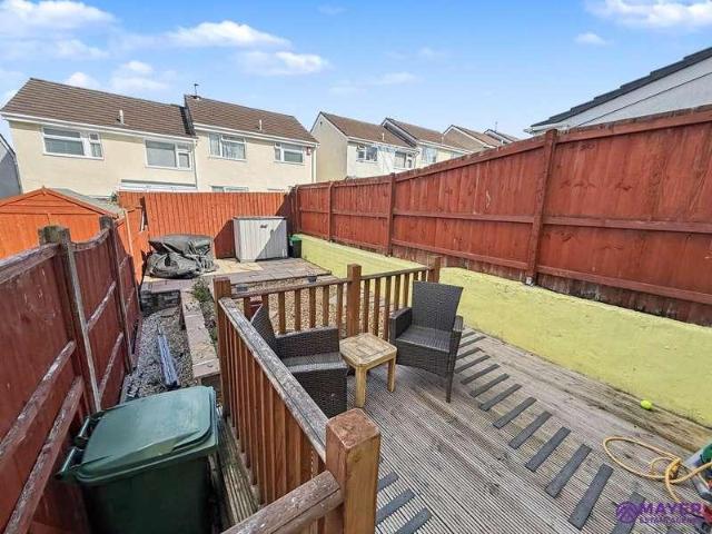 2 bed house for sale