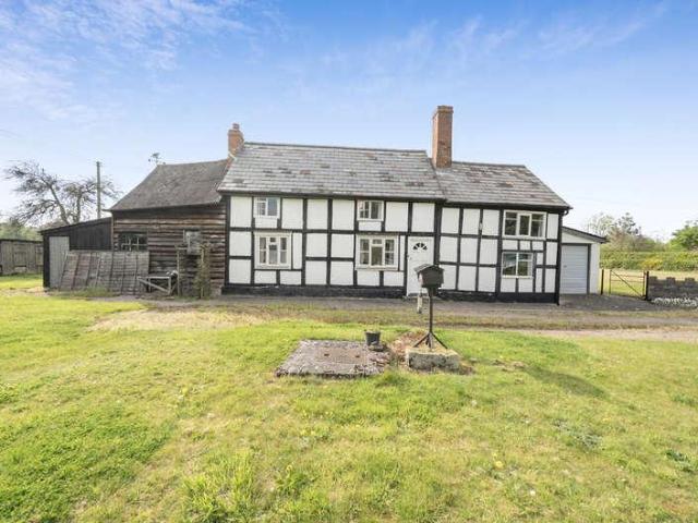 2 bed house for sale