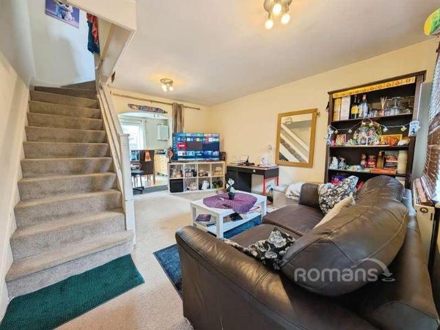 2 bed house for sale
