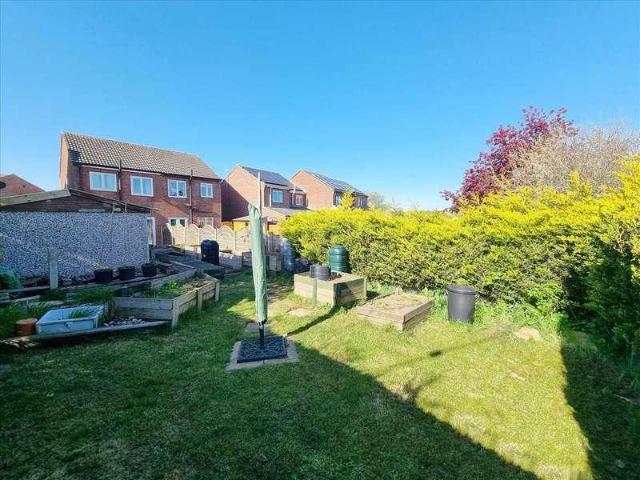 2 bed house for sale