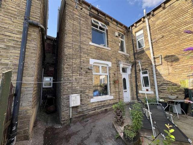 2 bed house for sale