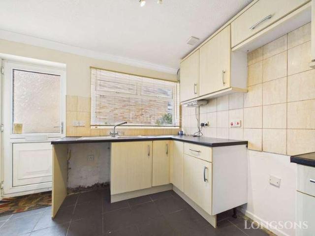 2 bed house for sale