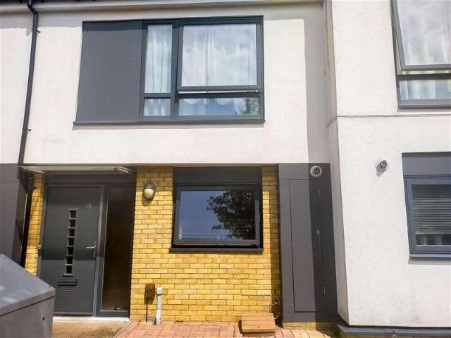 2 bed house for sale