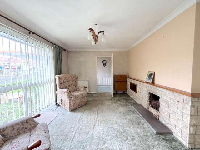 2 bed house for sale