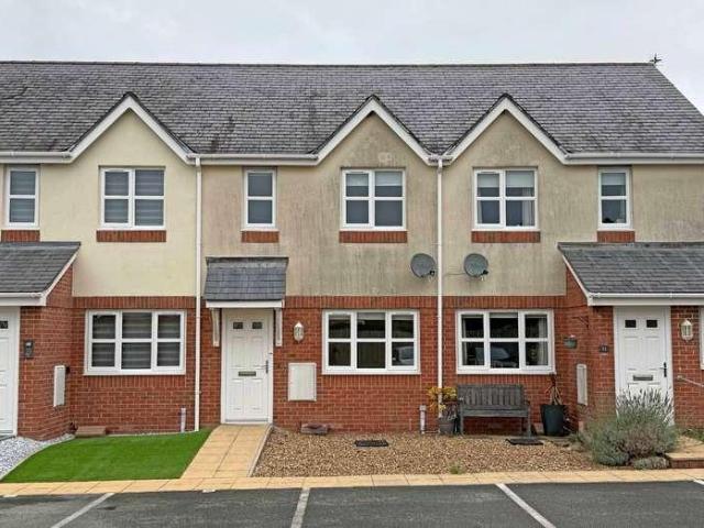 2 bed house for sale