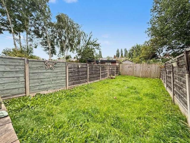 2 bed house for sale