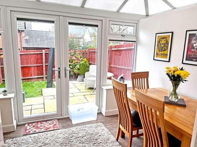 2 bed house for sale