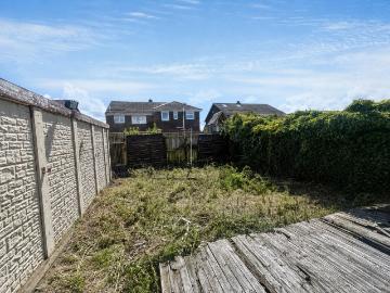 2 bed house for sale