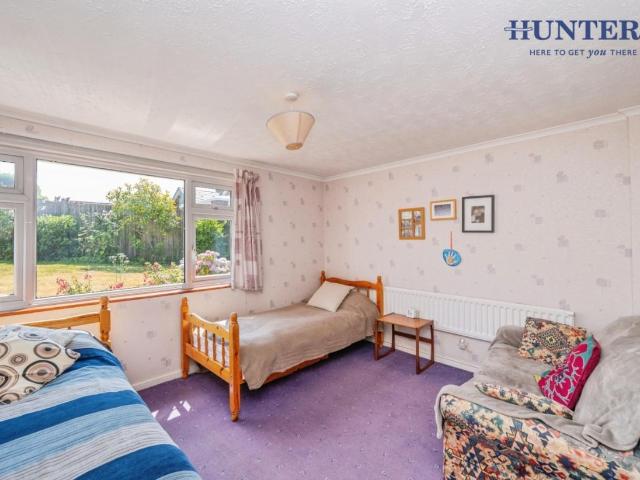 2 bed house for sale