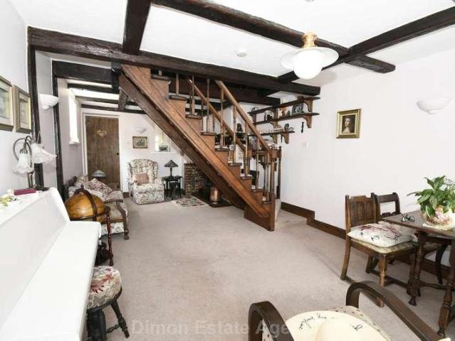 2 bed house for sale
