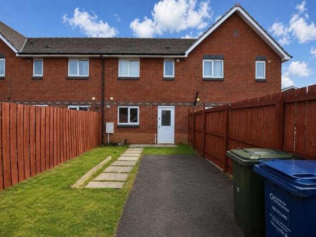 2 bed house for sale
