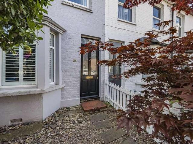 2 bed house for sale