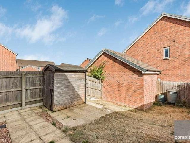 2 bed house for sale