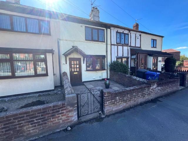 2 bed house for sale