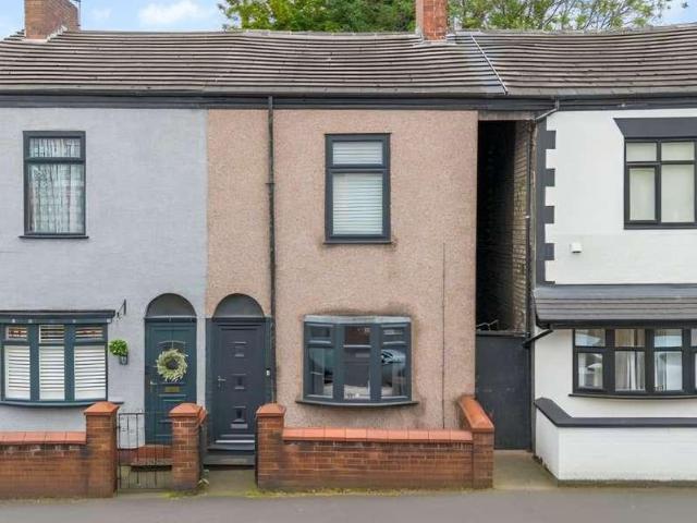 2 bed house for sale