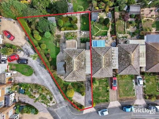2 bed house for sale