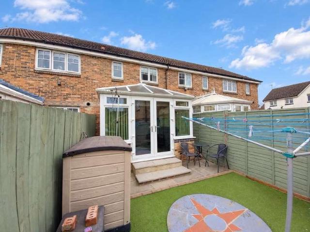 2 bed house for sale