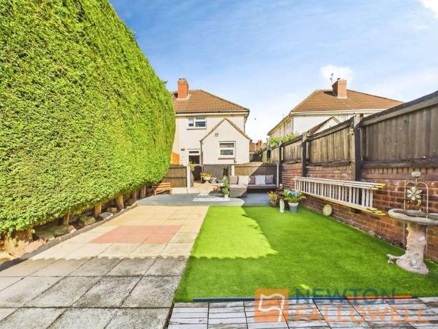 2 bed house for sale