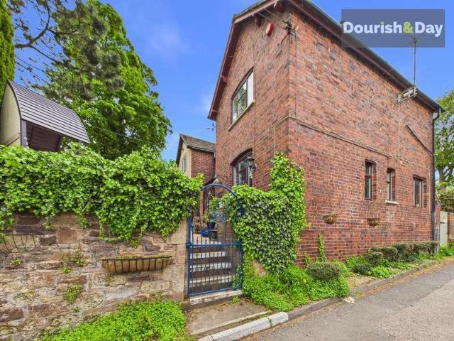 2 bed house for sale