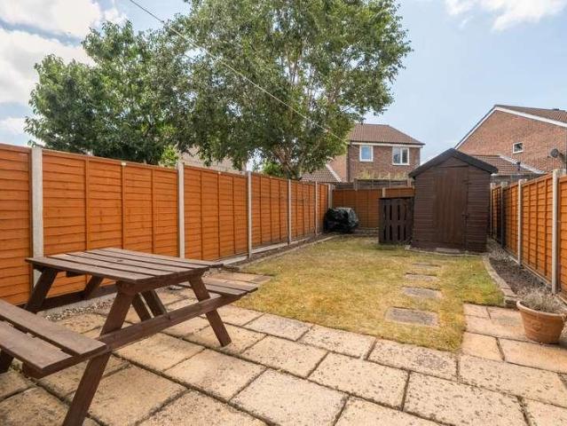 2 bed house for sale