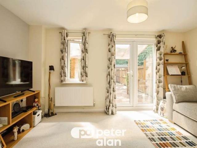 2 bed house for sale