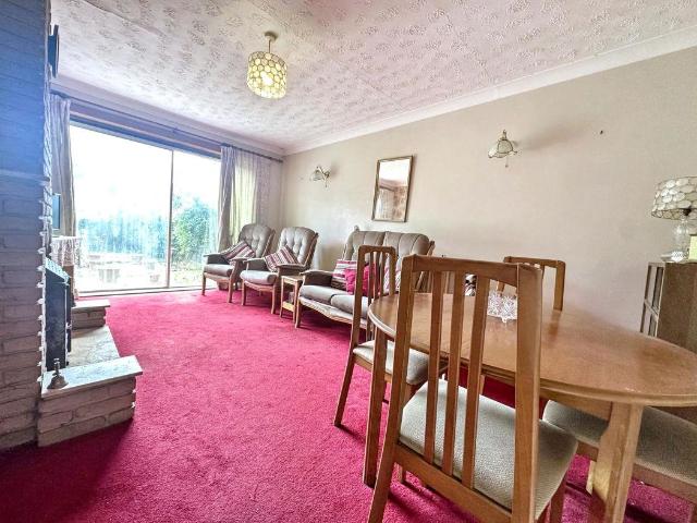 2 bed house for sale
