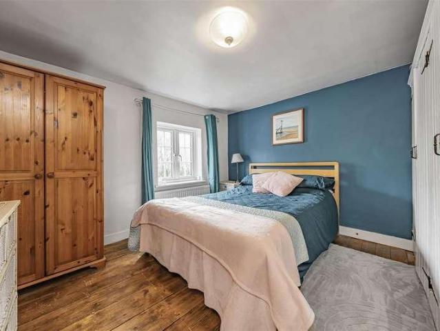 2 bed house for sale