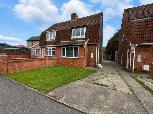 2 bed house for sale
