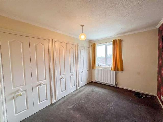 2 bed house for sale