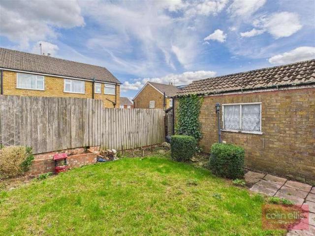 2 bed house for sale