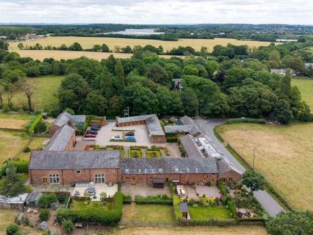 2 bed house for sale