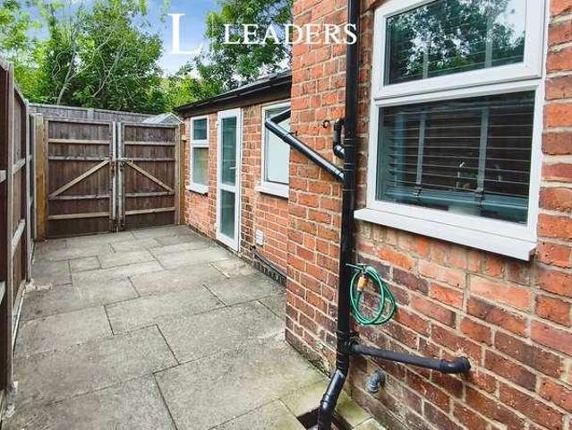 2 bed house for sale