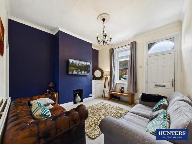 2 bed house for sale