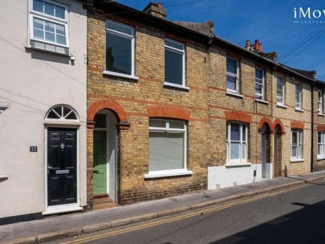 2 bed house for sale