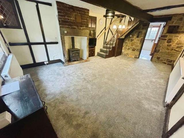 2 bed house for sale