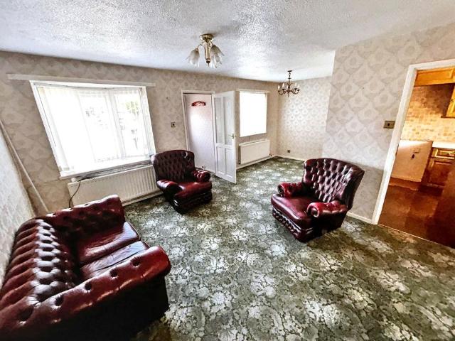 2 bed house for sale