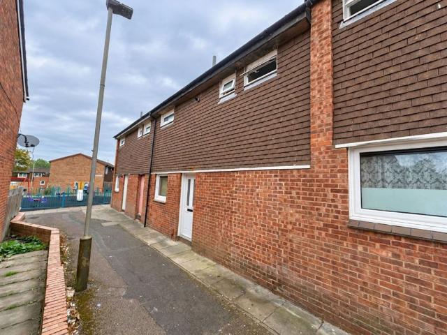 2 bed house for sale