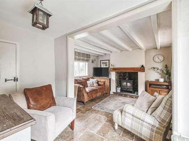 2 bed house for sale